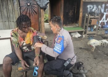 Polres Jayawijaya Gelar Pelayanan Kesehatan untuk Warga Kampung Pikhe