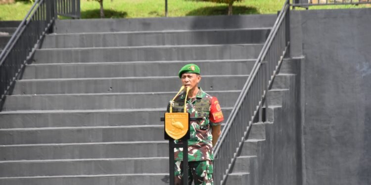 Polda Papua Barat dan Kodam XVIII/Kasuari Gelar Apel Kesiapan Pasukan Pengamanan VIP Jelang Kunjungan Kerja Wakil Presiden RI di Manokwari