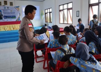 Bag SDM Polres Sarmi Dorong Pelajar Sarmi Jadi Generasi Disiplin Lewat Sosialisasi SMA Kemala Taruna Bhayangkara