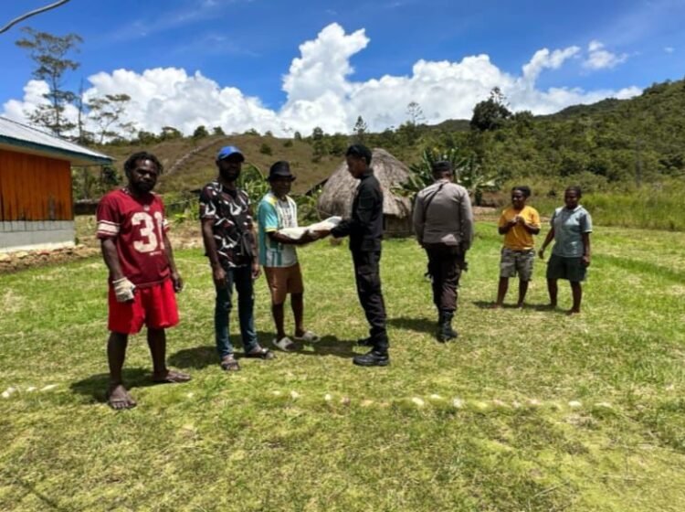 Polres Jayawijaya berikan penyuluhan bahaya narkoba di SMP Negeri 1 Wamena