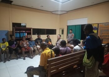 Bijak Bermedsos: Polres Sarmi Mediasi Warga yang Berselisih Lewat Restorative Justice