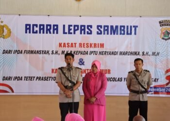 Acara Lepas Sambut Kasat Reskrim dan Kapolsek Pantai Timur Berlangsung Hangat di Aula Utama Polres Sarmi