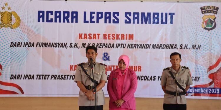 Acara Lepas Sambut Kasat Reskrim dan Kapolsek Pantai Timur Berlangsung Hangat di Aula Utama Polres Sarmi