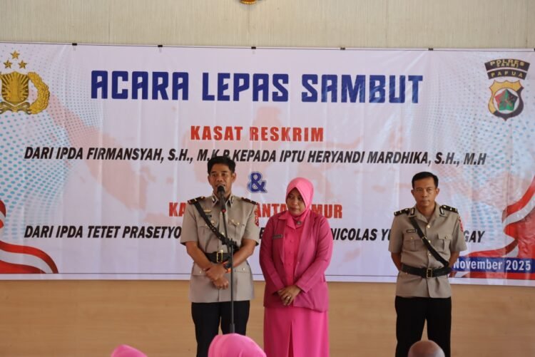 Acara Lepas Sambut Kasat Reskrim dan Kapolsek Pantai Timur Berlangsung Hangat di Aula Utama Polres Sarmi