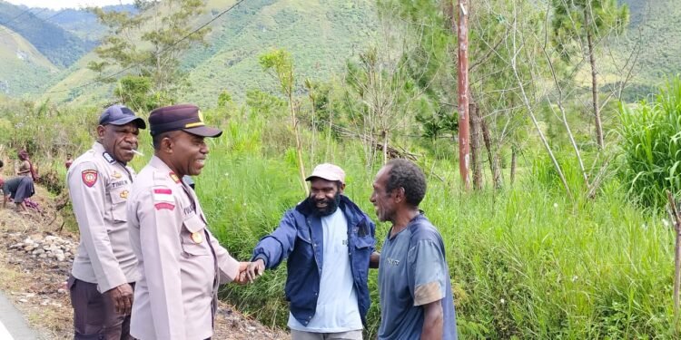 Sat Samapta Polres Jayawijaya Laksanakan Patroli Dialogis Pastikan Situasi Wilayah Tertib dan Aman