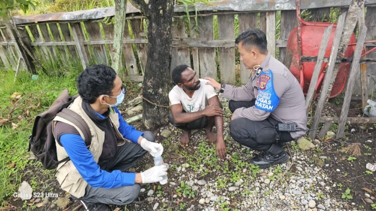 Kapolsek Wamena Kota Cek Perkembangan Tanaman Jagung di Kampung Hubikiak