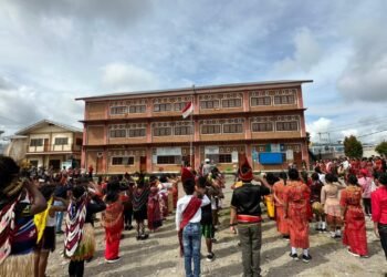 Kapolsek Wamena Kota Cek Perkembangan Tanaman Jagung di Kampung Hubikiak