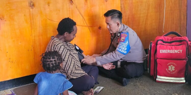 Polsek Asologaima Polres Jayawijaya Lakukan Sambang ke Tokoh Masyarakat untuk Jaga Stabilitas Kamtibmas