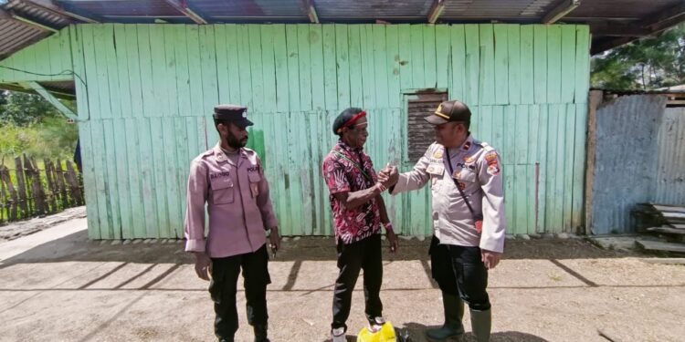 Polsek Asologaima Polres Jayawijaya Lakukan Sambang ke Tokoh Masyarakat untuk Jaga Stabilitas Kamtibmas