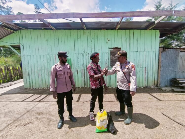 Polsek Asologaima Polres Jayawijaya Lakukan Sambang ke Tokoh Masyarakat untuk Jaga Stabilitas Kamtibmas