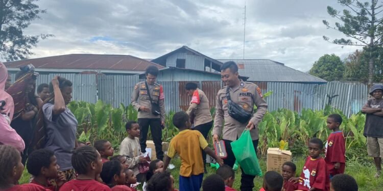 Rasaka Cartenz 2025: Polisi Pi Ajar Ajak Anak Wamena Semangat Belajar