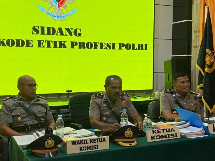 Polres Jayawijaya Gelar Sidang Komisi Kode Etik Profesi Polri Terhadap Enam Personil