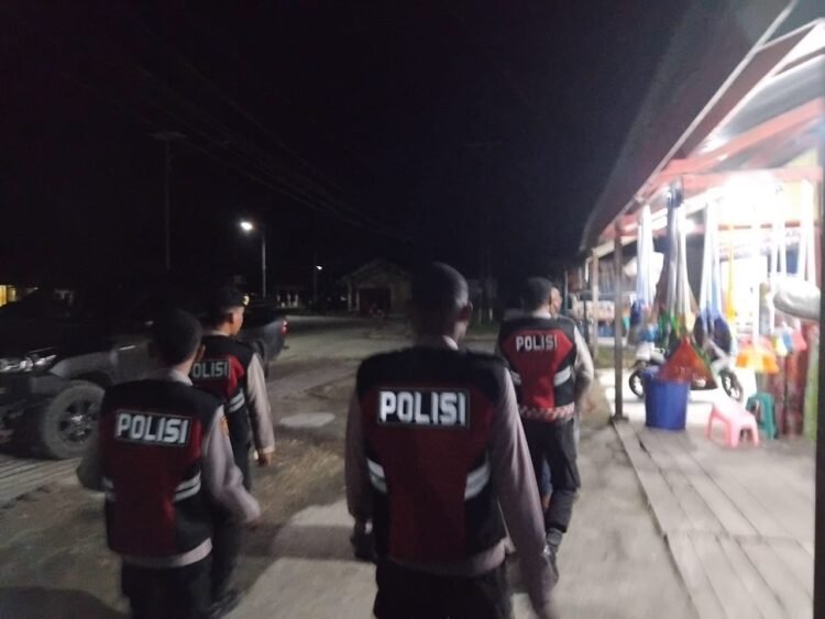 Patroli Malam Sat Samapta Polres Sarmi Fokuskan Pengamanan di Area Pasar Sentral Mararena