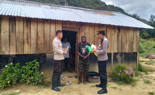 Polsek Asologaima Polres Jayawijaya Lakukan Sambang ke Tokoh Masyarakat untuk Jaga Stabilitas Kamtibmas