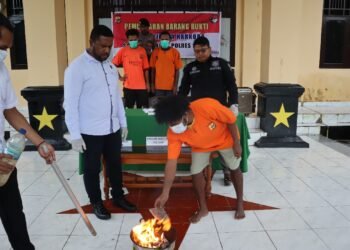 Sat Binmas dan Sat Narkoba Polres Sarmi Hadiri Seminar “Membangun Generasi Muda Bebas Narkoba dan HIV/AIDS”