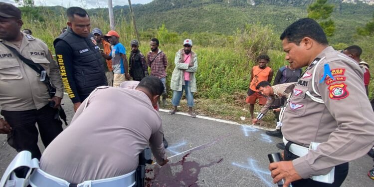 Kecelakaan Lalu Lintas Di Kampung Alona Distrik Usilimo. 1 Meninggal Dunia, 1 Luka-luka