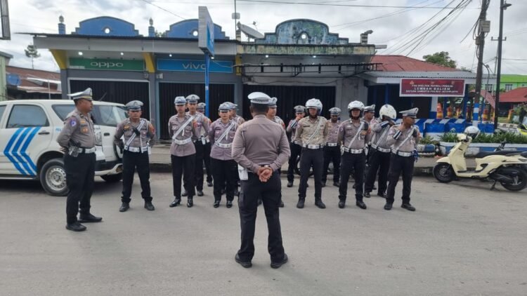 Satlantas Polres Jayawijaya Gelar Strong Point Pagi di Sejumlah Titik Rawan Kemacetan