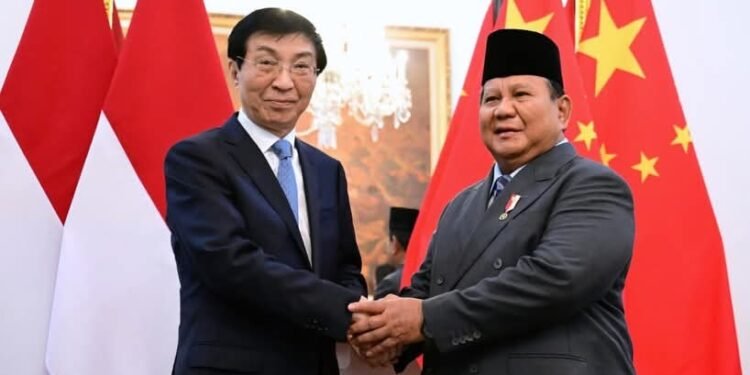Presiden Prabowo Terima Kunjungan Kehormatan Ketua MPR RRT Wang Huning di Istana