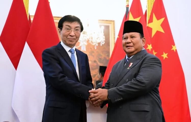 Presiden Prabowo Terima Kunjungan Kehormatan Ketua MPR RRT Wang Huning di Istana