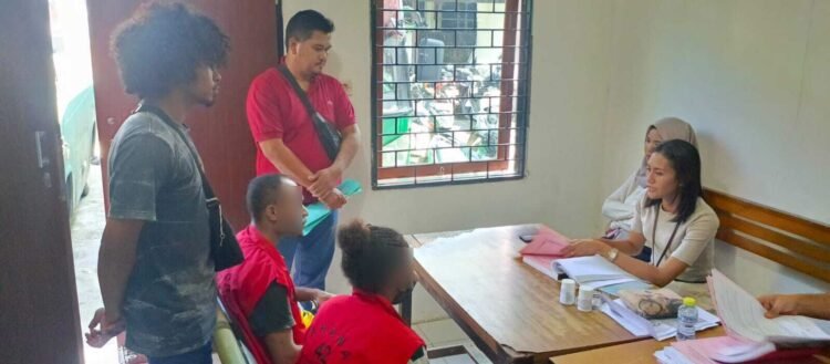 Sat Resnarkoba Polres Sarmi Kirim Dua Pelaku Kasus Ganja ke Kejaksaan dengan Barang Bukti