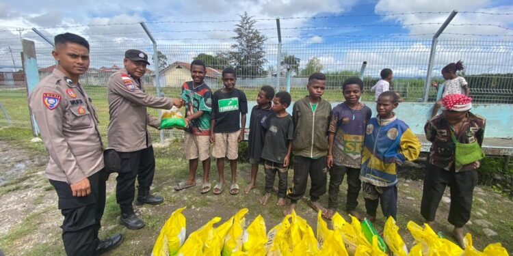 Sat Binmas Polres Jayawijaya Sambangi Anak Binaan, Berikan Motivasi Positif