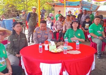 Kapolres Sarmi Hadiri Tanam Perdana Padi Sawah Program Cetak Sawah Rakyat di Bonggo