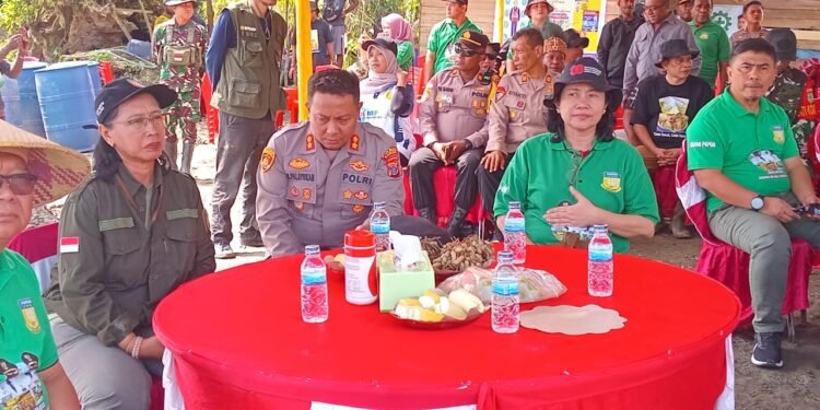 Kapolres Sarmi Hadiri Tanam Perdana Padi Sawah Program Cetak Sawah Rakyat di Bonggo
