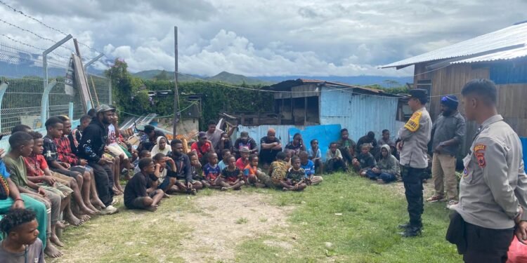 Sat Binmas Polres Jayawijaya Laksanakan Kegiatan Sambang dan Pembinaan