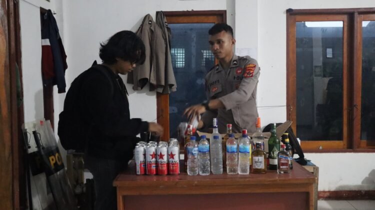 Polres Sarmi Kembali Gelar Razia Miras Jelang Natal dan Tahun Baru