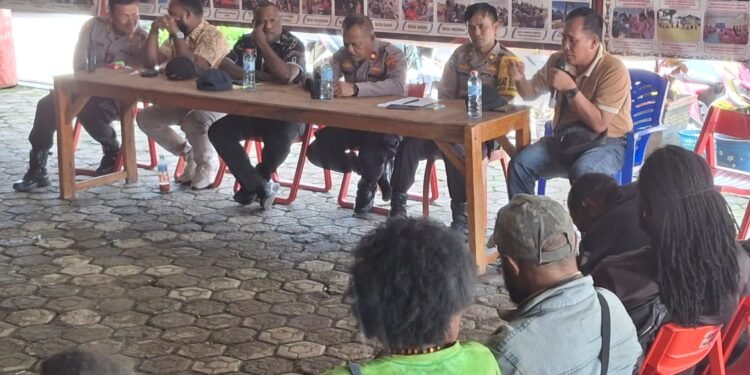 Polres Jayawijaya Fasilitasi Mediasi Kekeluargaan Warga Distrik Kuyawage