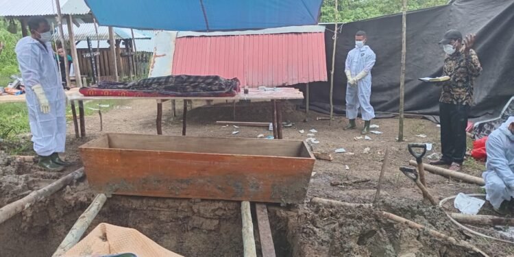 Wakapolsek Bonggo Pimpin Pengamanan Ekshumasi dan Otopsi Jenazah di Kampung Rotea
