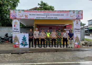 Kabag Ops Polres Sarmi Tinjau Dua Pos Pengamanan dan Laksanakan Anev Operasi Lilin Cartenz 2025