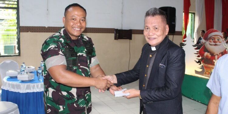 Tebar Sukacita dan Damai Natal, Dandim 1310/Bitung Merayakan Natal Bersama
