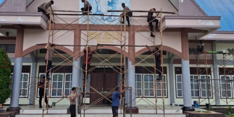 Bakti Sosial Polres Jayawijaya Sambut Natal 2025