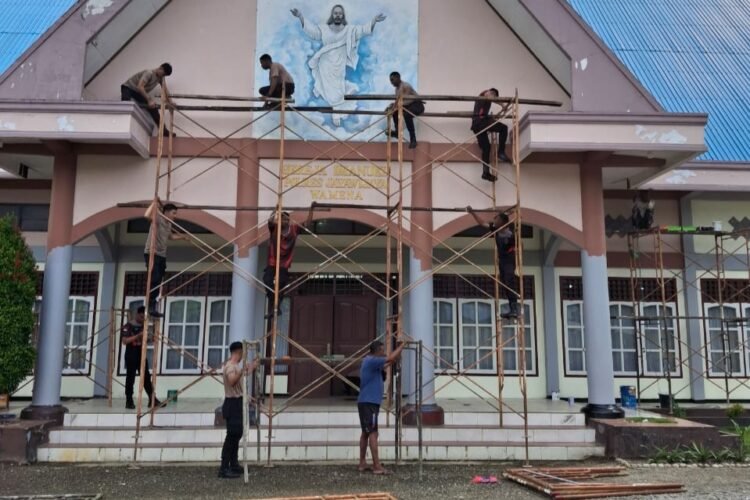 Bakti Sosial Polres Jayawijaya Sambut Natal 2025