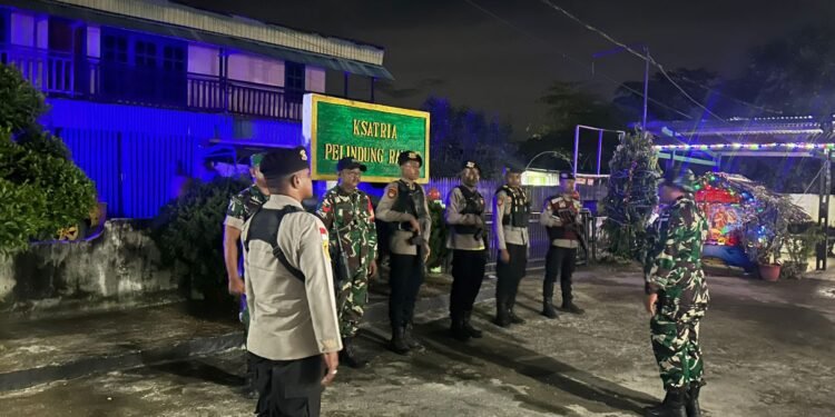 Sinergitas TNI–Polri, Sat Samapta Polres Sarmi Gelar Patroli Gabungan di Wilayah Kota