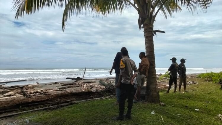 Hari Kelima Pencarian Korban Tenggelam di Pantai Tarontah Masih Belum Membuahkan Hasil