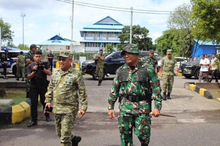 Cepat Tanggap. Pangdam XIII Merdeka Mayjen TNI Mirsa Agus, S.I.P, Berangkatkan Personel ke Sitaro