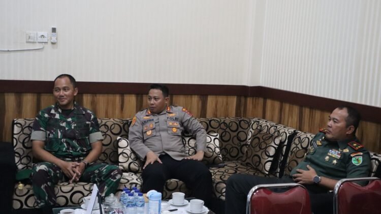 Usai Kunker di Kodim 1712/Sarmi, Danrem 172/PWY Kunjungi Mapolres Sarmi