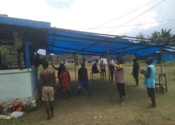 Wujud Kepedulian Polri, Polsek Tor Atas Laksanakan Bantuan Duka di Kampung Seser