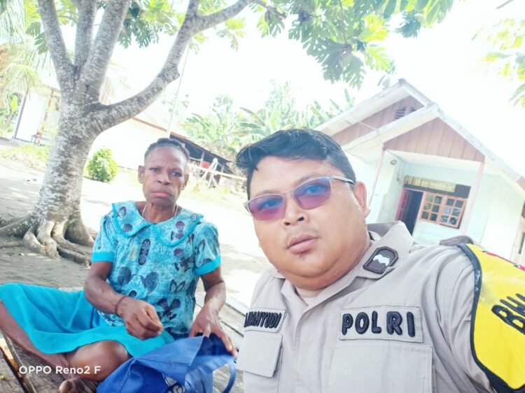 Sambangi Mama-Mama Kampung, Bhabinkamtibmas Mafen Tor Perkuat Kamtibmas