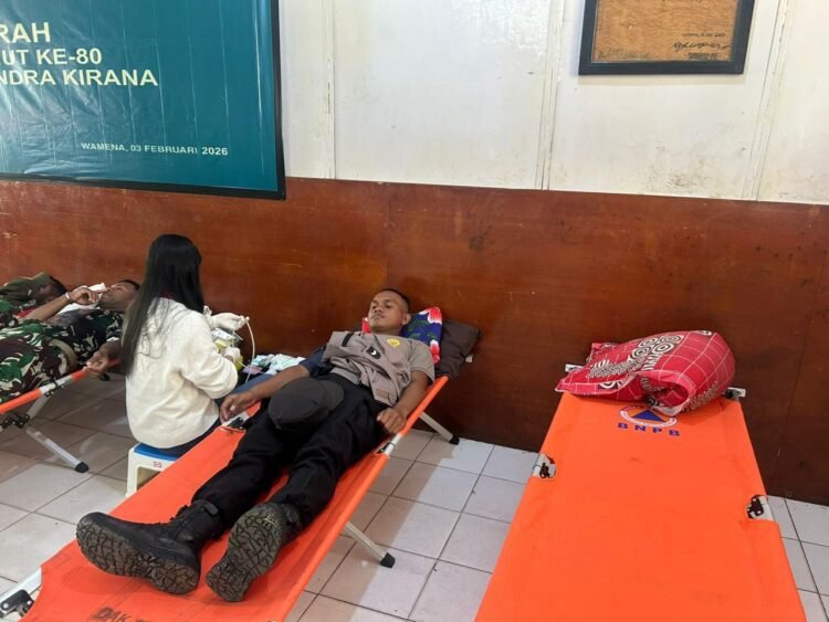 Dukung HUT ke-80 Persit KCK, Polres Jayawijaya Ambil Bagian dalam Donor Darah