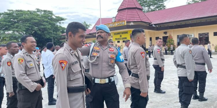 Si Propam Polres Sarmi Tertibkan Sikap Tampang Personel Lewat Gaktibplin