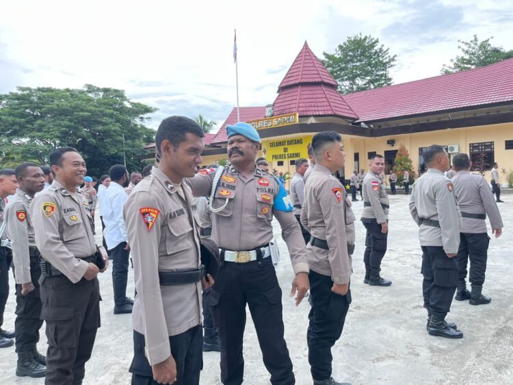 Si Propam Polres Sarmi Tertibkan Sikap Tampang Personel Lewat Gaktibplin