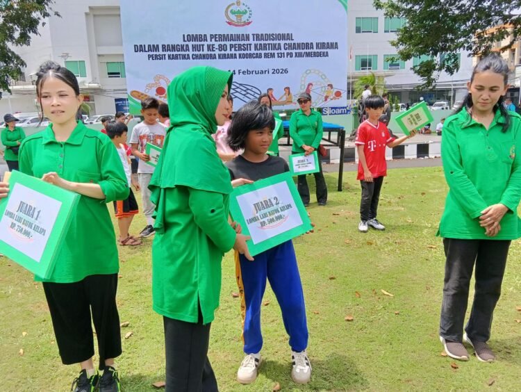 Tumbuhkan Semangat Kebersamaan, Persit KCK Cab. LXII Kodim 1310/Bitung, Olahraga Bersama dan Lomba Permainan Tradisional Peringati HUT Ke-80 Persit
