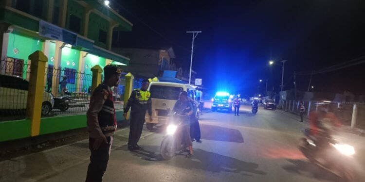 Polres Jayawijaya Amankan Pelaksanaan Shalat Tarawih di Mushola Al Muhajirin