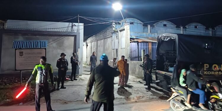 Polres Jayawijaya Amankan Pelaksanaan Shalat Tarawih di Mushola Al Muhajirin