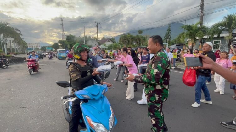 Tumbuhkan Semangat Berbagi, Dandim 1310/Bitung dan Wakil Walikota Bitung Turut Bagi-Bagi Takjil Bersama Komisi III DPR RI MDT