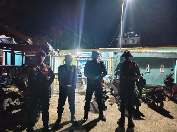 TURJAWALI Malam Ramadhan, Sat Samapta Polres Sarmi Jaga Masjid dan Titik Rawan