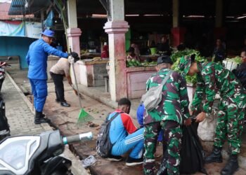 Wujudkan Sarmi Bersih dan Asri, Kapolres Hadiri Karya Bhakti Program Presiden